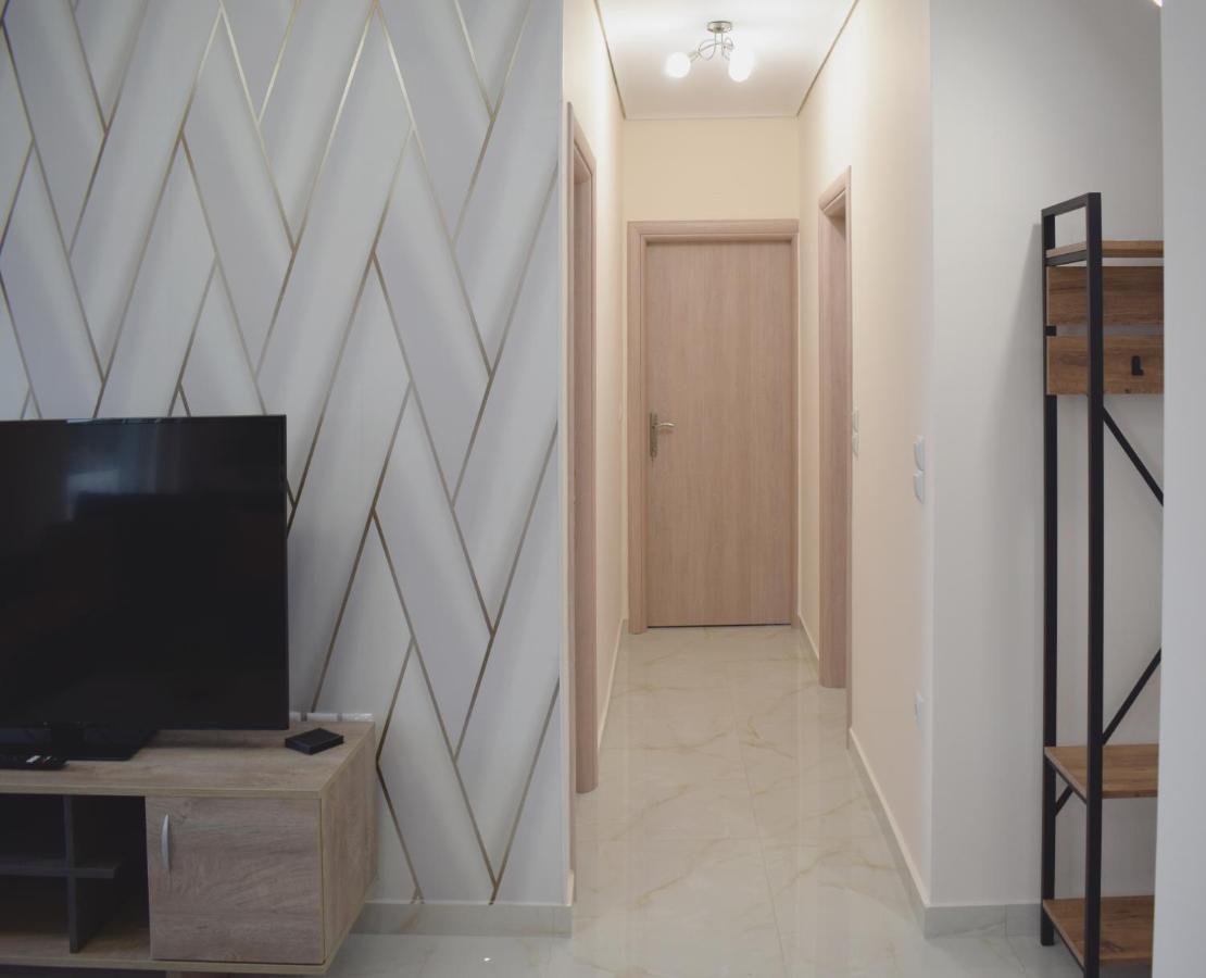Seafront Luxury Apartment Amfilochia Exterior photo